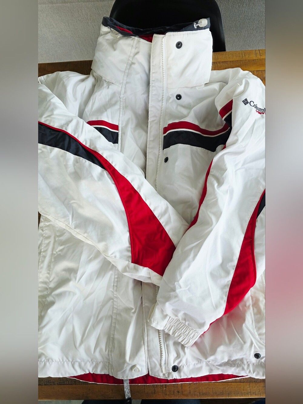Columbia Women's White & Red Insulated Ski Jacket